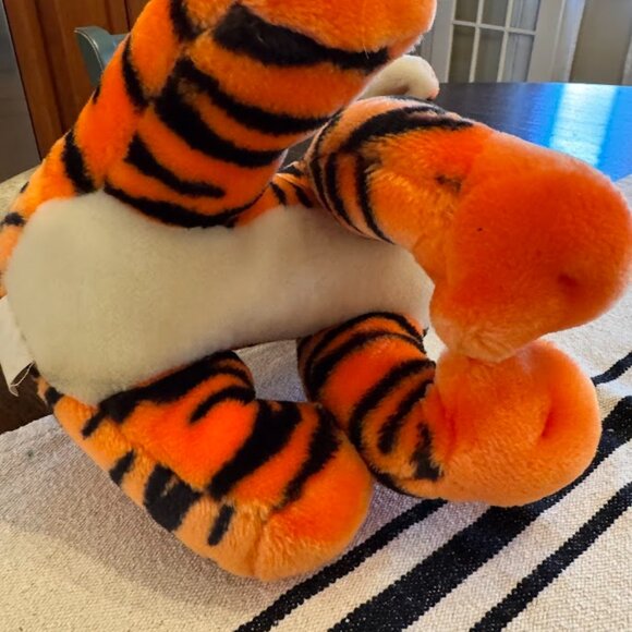 Vintage Tigger Plush Stuffed Animal Walt Disney World Disneyland Winnie Pooh - Picture 5 of 6